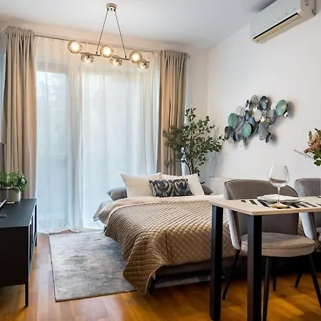 Apartment Vivando - Bright 1br - View Balcony - Parking Bucharest