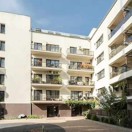 Apartment Vivando - Bright 1br - View Balcony - Parking *