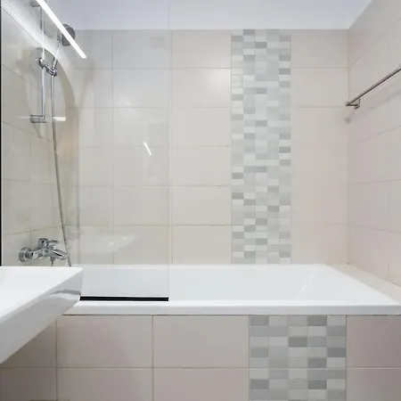 Apartment Vivando - Bright 1br - View Balcony - Parking *