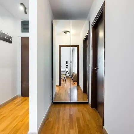 Apartment Vivando - Bright 1br - View Balcony - Parking *